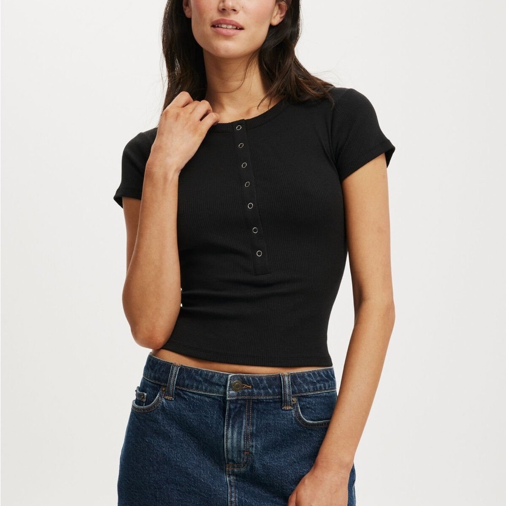 NWT | Cotton On| Black Short Sleeve Henley